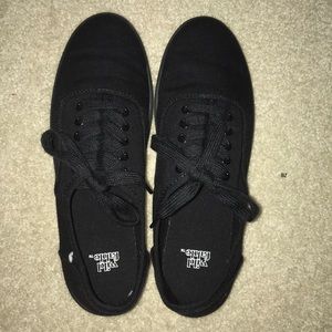 Wild fable all black shoes